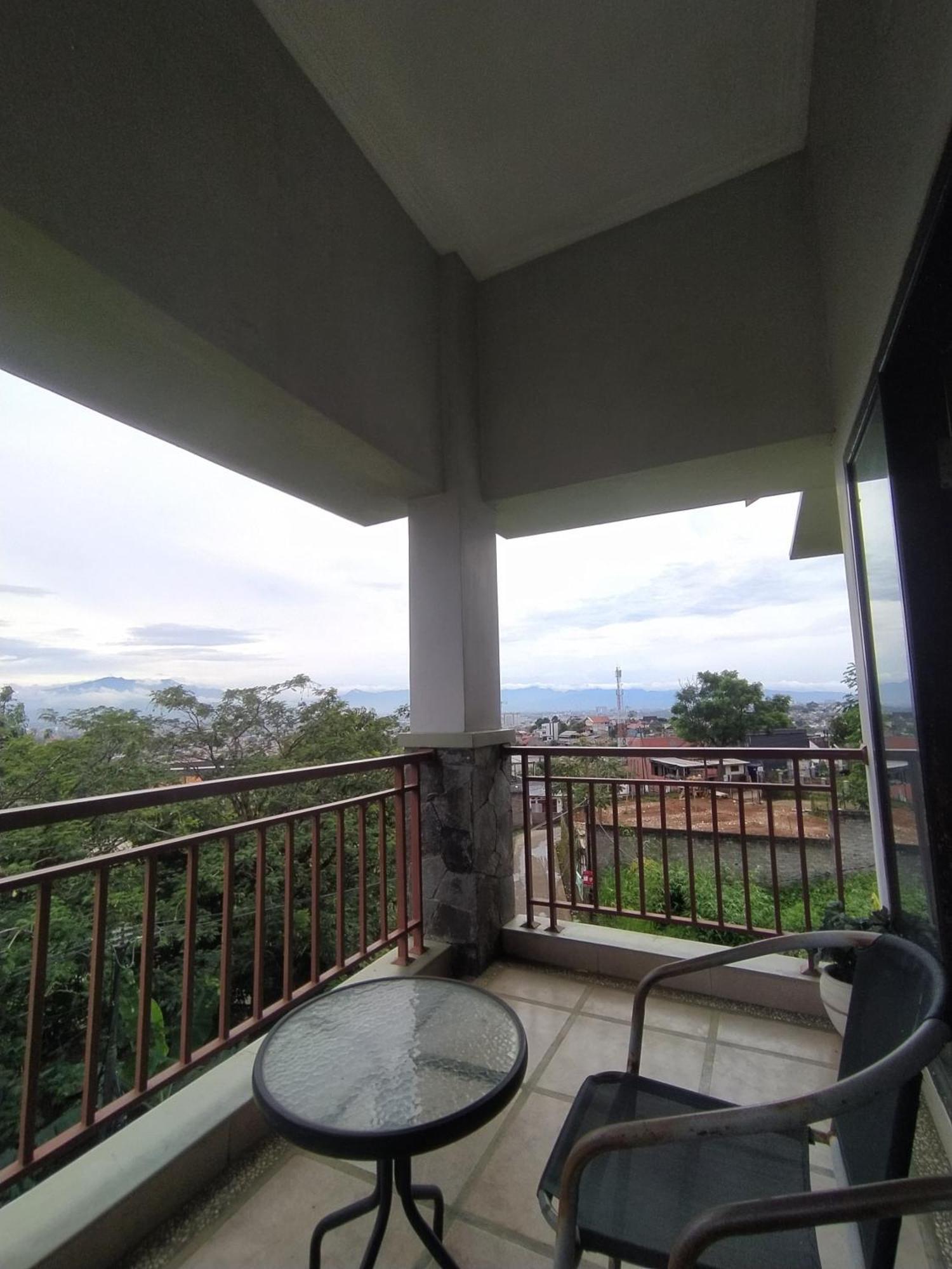 Villa Padasuka Raisa By Grorental Bandung Esterno foto